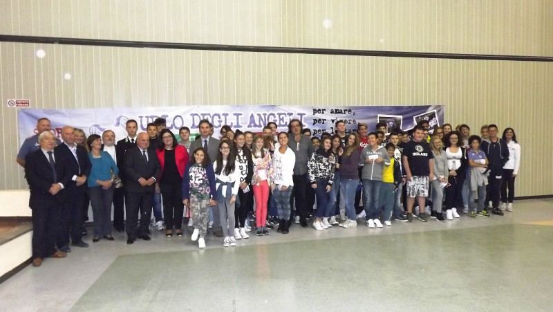 FOTO DI GRUPPO DEI PARTECIPANTI AL CONVEGNO DI LUNEDI MATTINA AL POLIFUNZIONALE