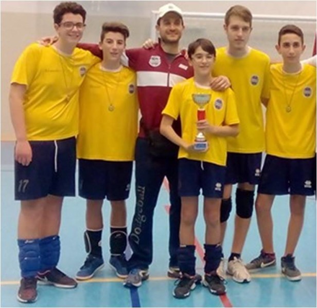 FOTO DEL GRUPPO DELLA PEGASUS GALAXIA CHE HA PARTECIPATO AL TORNEO UNDER 16